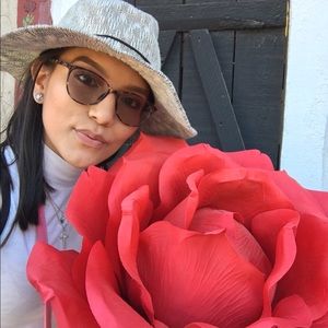 Meet your Posher, Yami